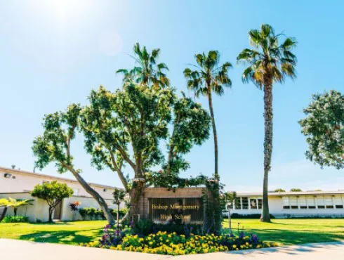 蒙哥馬利主教高中 Bishop Montgomery High School