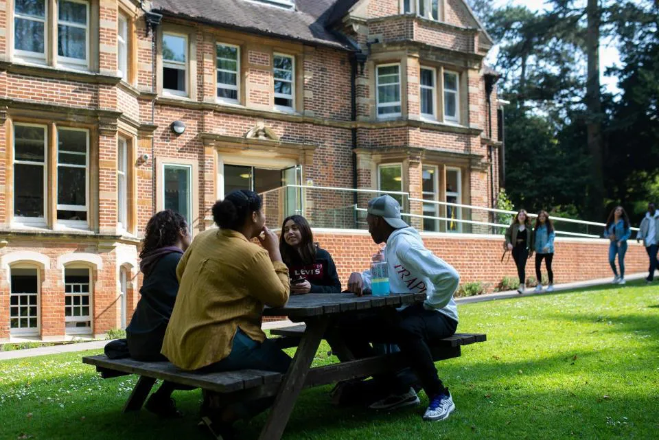 EF Academy Oxford｜深度介紹 英國牛津寄宿中學