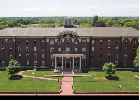 韋伯漢拉莫森中學 Wilbraham & Monson Academy