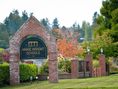 西雅圖安妮萊特中學 Annie Wright School