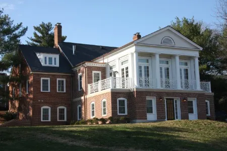 國教中學 Episcopal High School