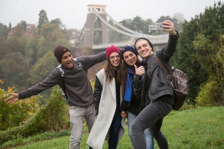 EC 布里斯托爾分校 EC Bristol