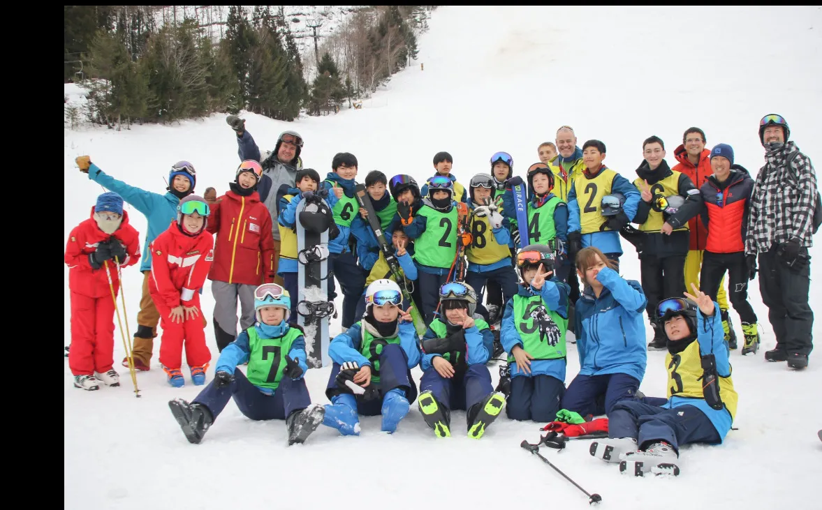 日本白馬國際學校Hakuba International School 師生滑雪教學